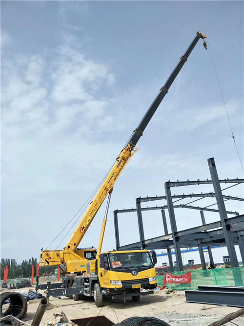 滨海新区超高层建筑钢结构吊装案例